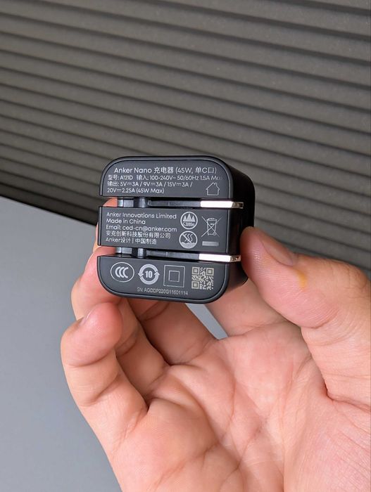 Anker 45W Display charger