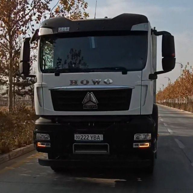 Услуги спец техники погрузчика,самосвал хово,миксер