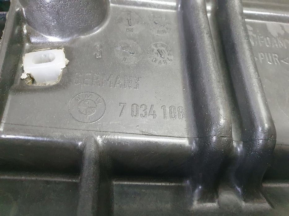 Plansa bord 7034108 BMW Seria 5 E60/E61 (2003 - 2007) 2.5 d M57D25O1 2.5 d M57D25O1 M57D25O1