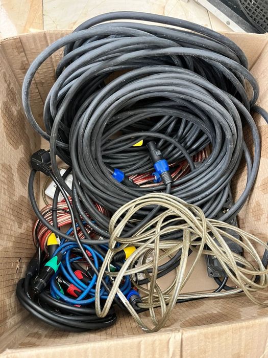 Музыкальный аппаратура сатылады