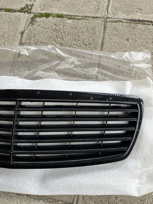 Предна решетка за Mercedes W211