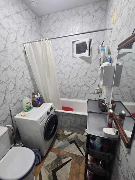 Продается двух комнатная квартира