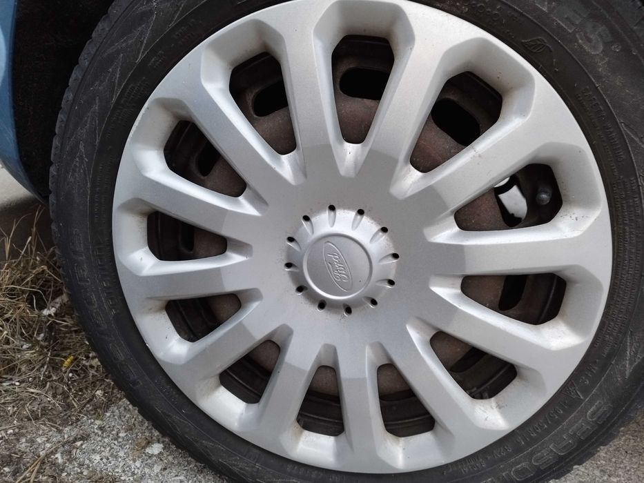Roți FORD FIESTA (jantă de oțel + anvelopă dimensiuni 195/50/R15), pentru buget redus