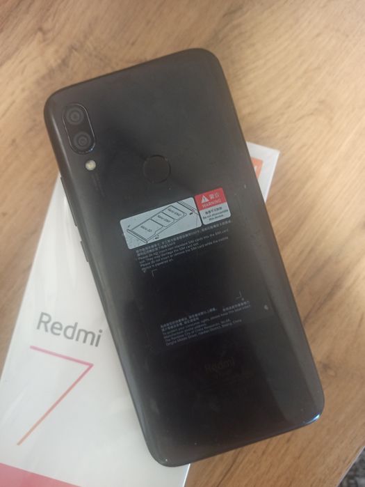 Смартфон Redmi 7