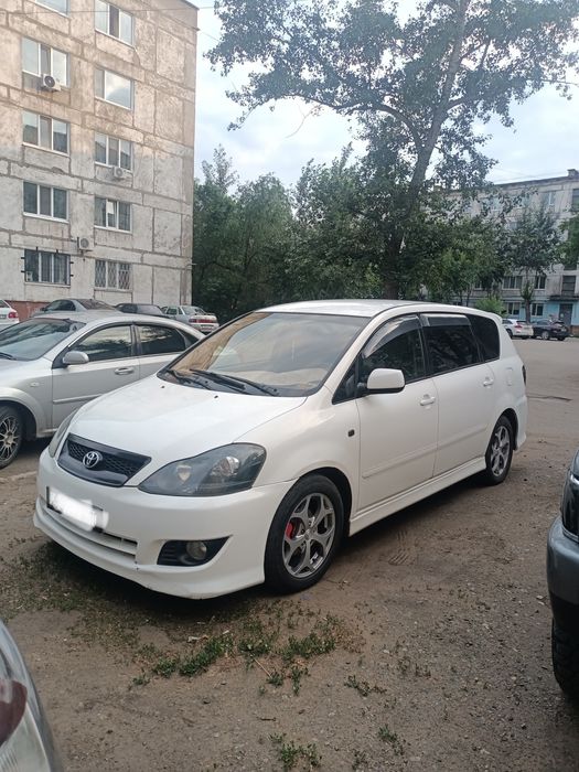 Toyota Ipsum,2004 год