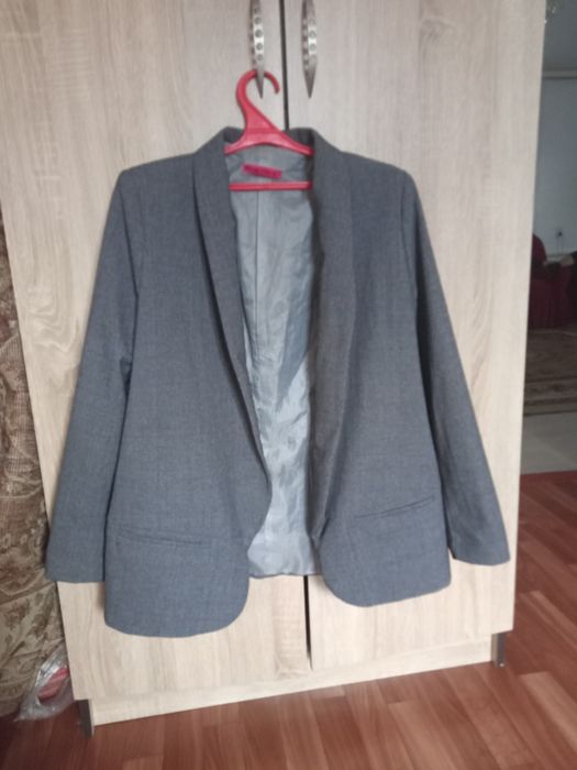 Продаю одежду в хорошем состоянии