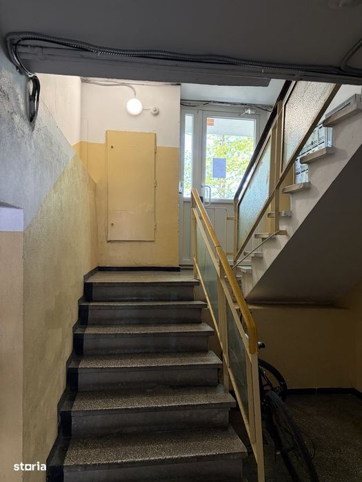 Apartament 3 camere decomandat  Etaj 3