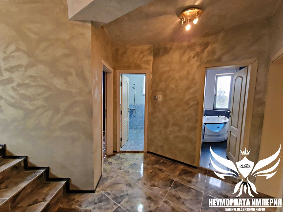 Продава се Тристаен апартамент в Асеновград - 143 кв.м за 1077 €/кв.м - Снимка #9