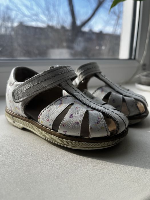 Сандали для девочки