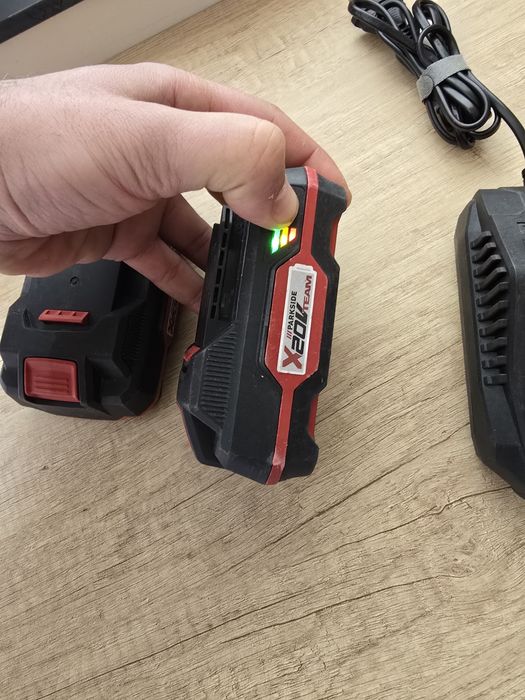 Ексцентършлайф Metabo FSX 200 и перфоратор Parkside