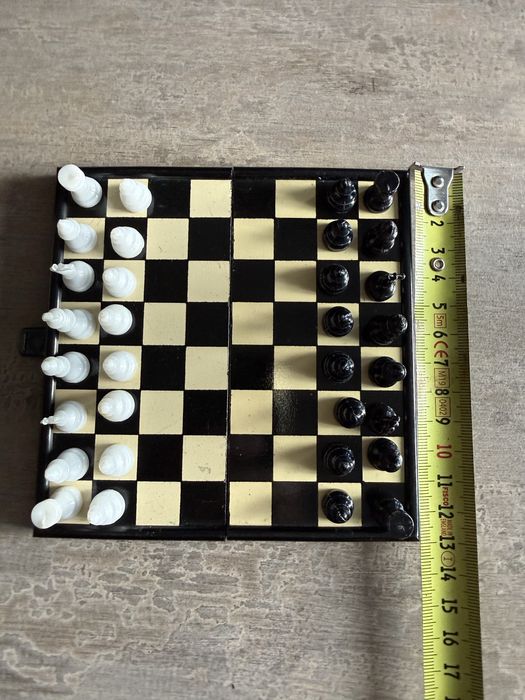 Joc de sah magnetic