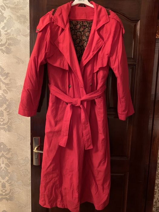 Продам Югославский Плащ-пальто с подстежкой, весна-осень