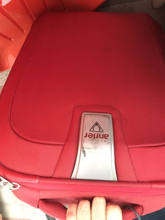 Чемодан ручная кладь S суперпрочный