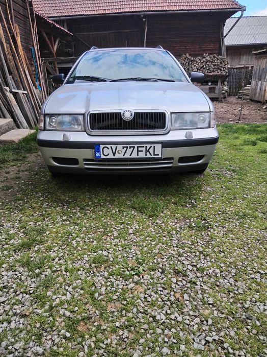 Skoda octavia 1 benzina 1.6