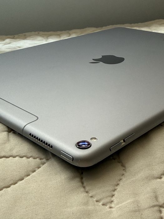 Apple iPad Pro 12.9” 2nd generation 256gb + Подаръци