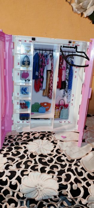 Dulap Barbie stare ff bună