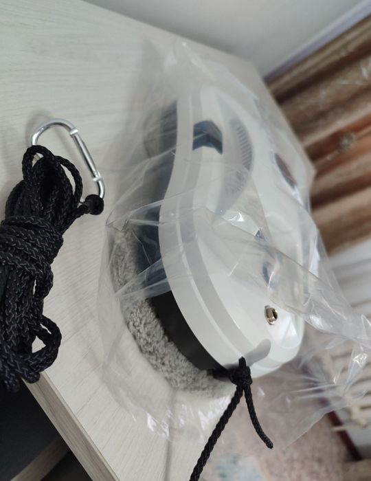 Продам робот окномойщик.