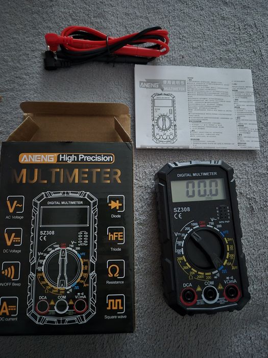 Multimetru digital, nou, cutie, cabluri si baterie nouă