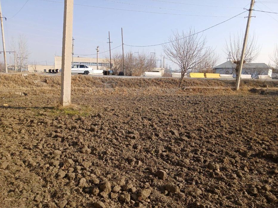 Uy joy qurish uchun yer maydoni