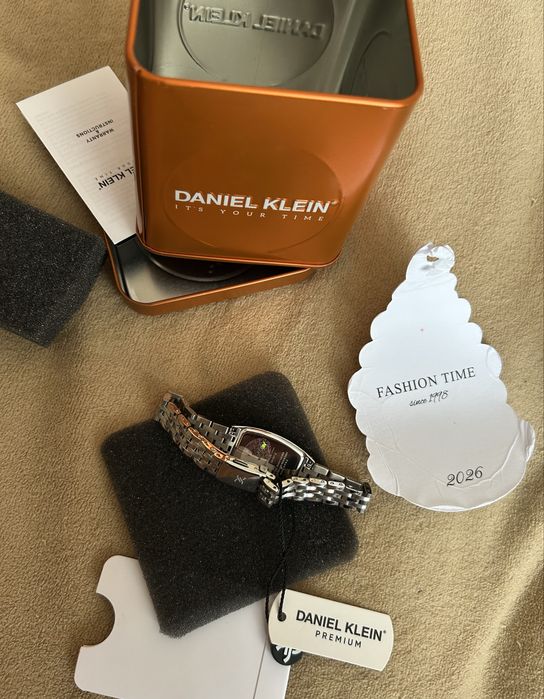 Женские часы от Daniel Klein