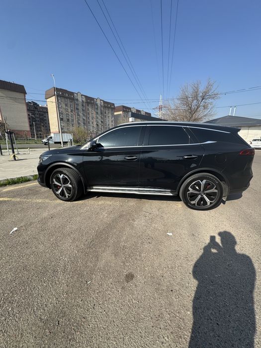BYD TANG ev 2023 yil 600 км