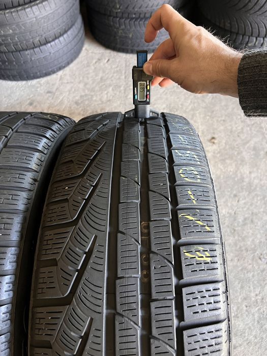 4 anvelope iarna 235/50/19 , pirelli , 5.9 mm