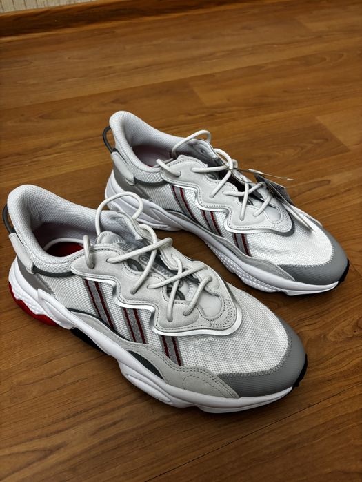 Кроссовки Adidas Ozweego