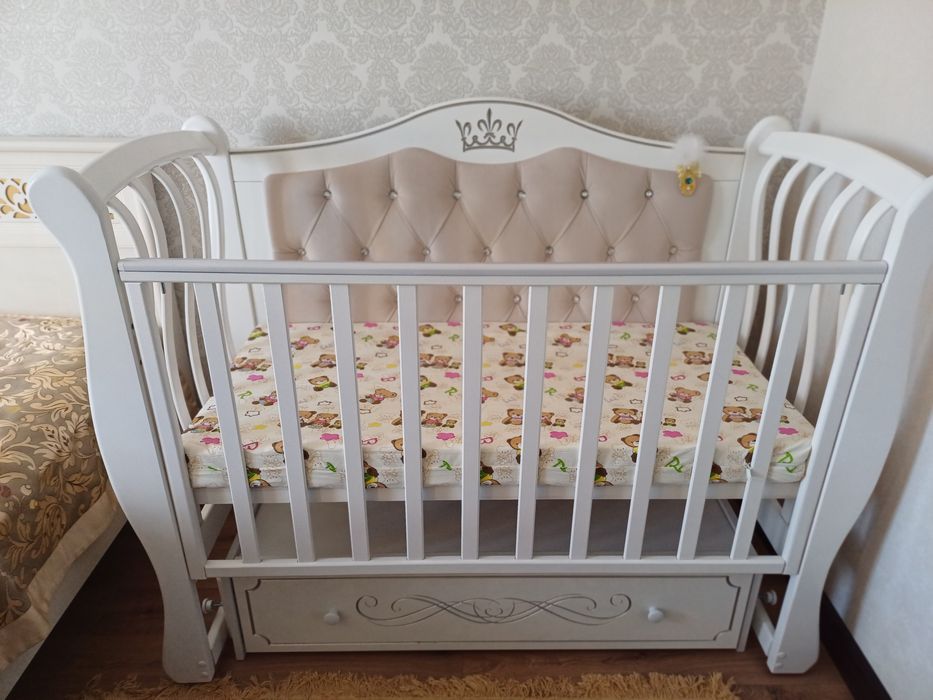 Продам детскую кровать Julia