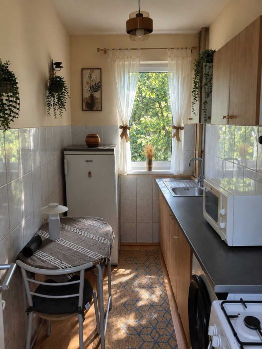 Chirie apartament cu 2 camere decomandate