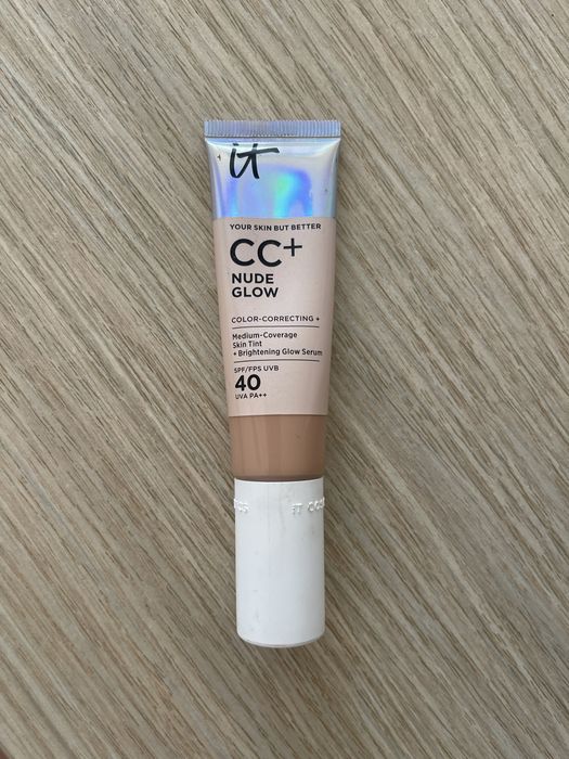 It Cosmetics CC+ Nude Glow Tint