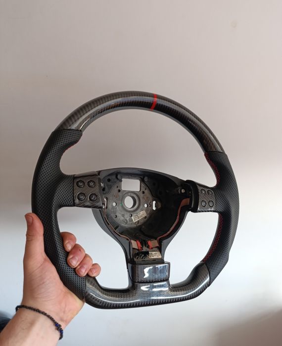 Volan  carbon golf 5 GTI