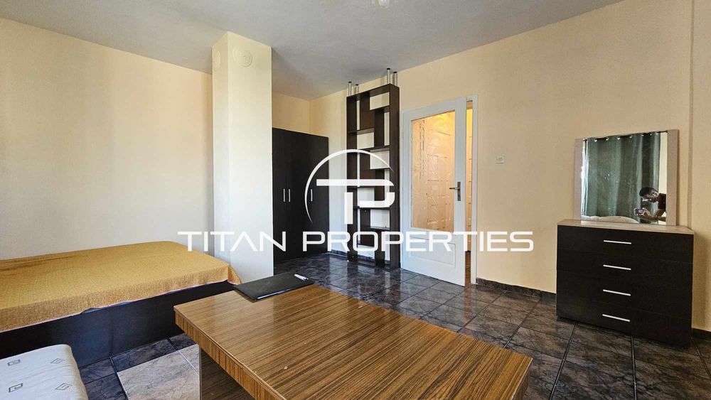 Дава се под наем Двустаен апартамент в Варна, Център - 60 кв.м за 375 € - Снимка #1