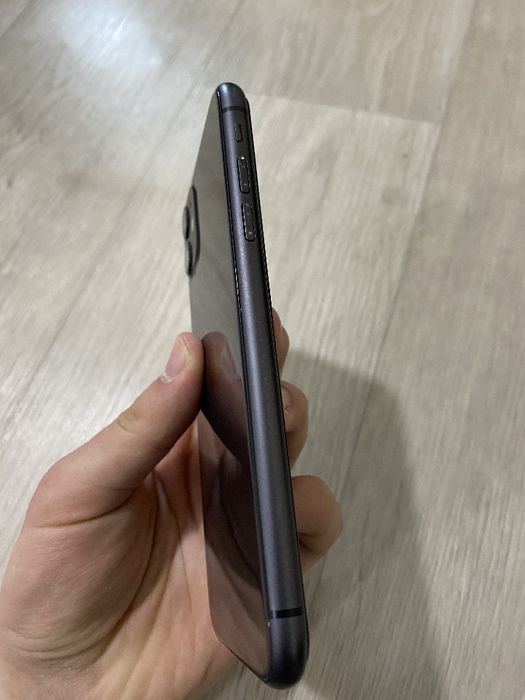 IPhone 11 продаётся