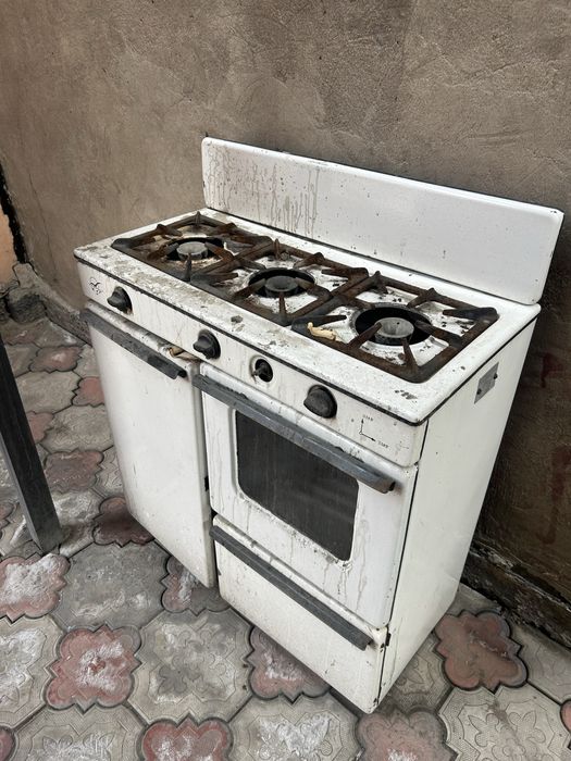 Продам газовую плиту советскую