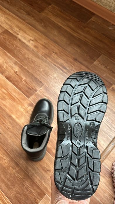 Етик сатылады  жуни жок