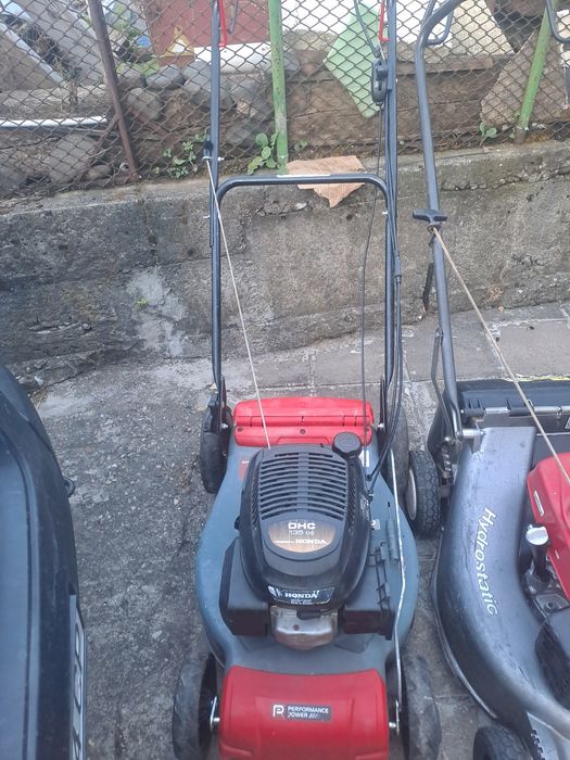 Самоходни косачки на Honda
