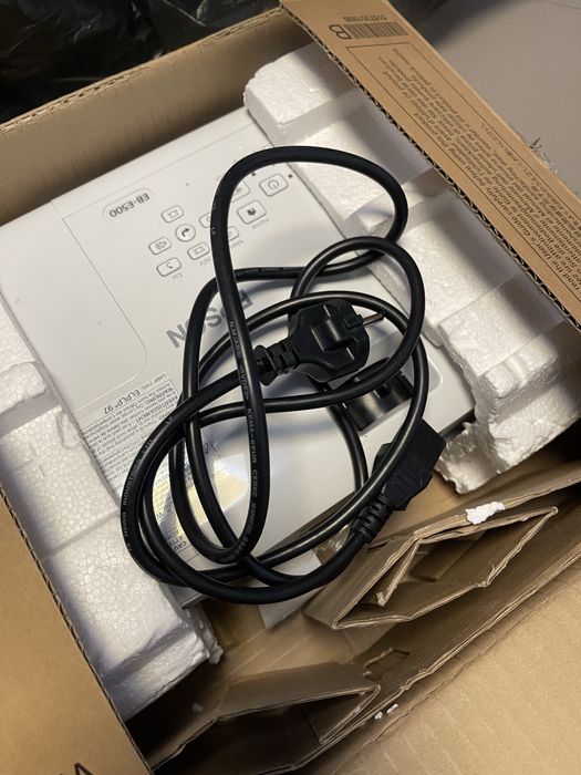 Проектор Epson EB - E500