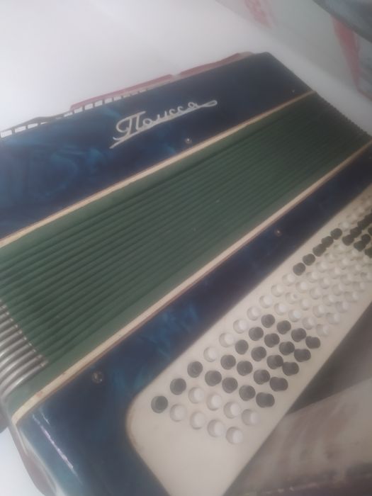 Продается 2 баяна