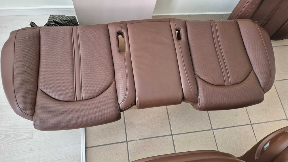 Седалки за Audi A8 D4