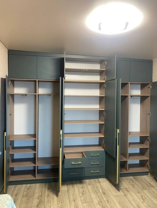 Мебельщик Сборщик