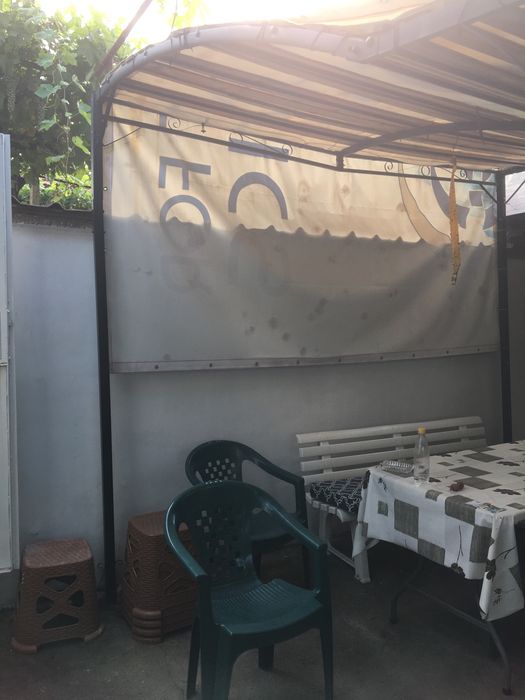 Продавам употребяван навес