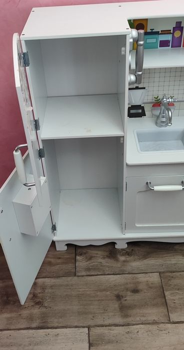 Детска дървена кухня