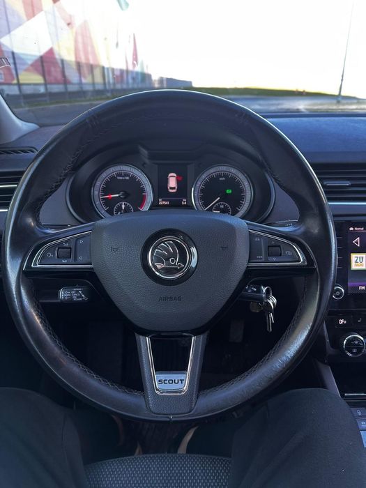 Skoda octavia scout 2019 2000tdi automata 184cp