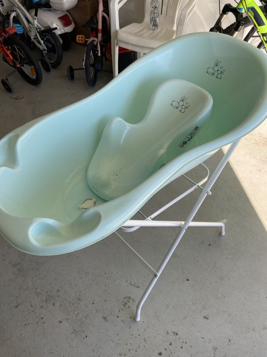 Cadă pentru copii in stare foarte buna !