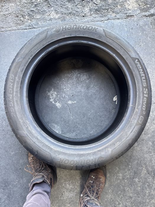 255/45/19 Hankook 2025