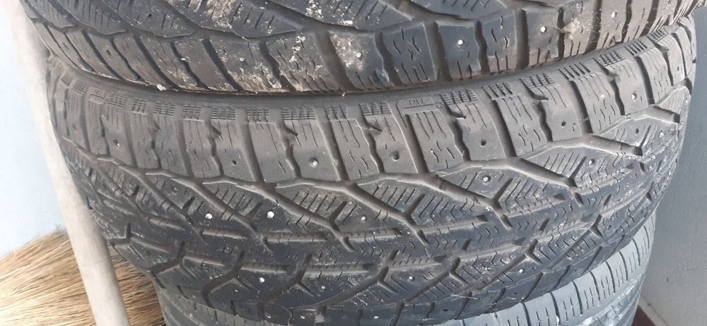 Зимни балон 225 65 R17