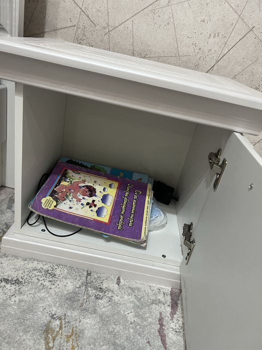 Продам тумбу в отличном состоянии.