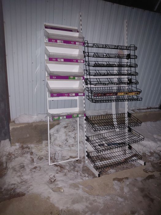 Металлический стеляж