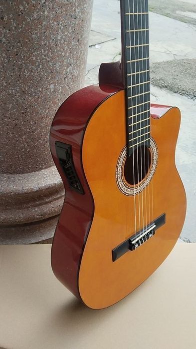 Gitara ekvalayzerli classik gitara 39