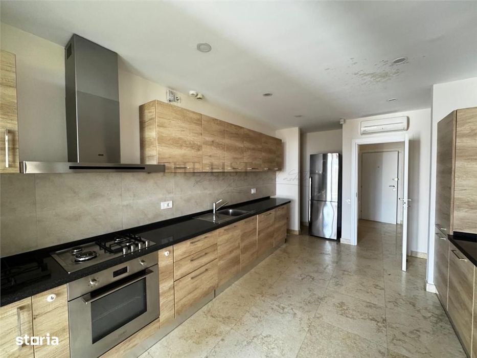 De Vanzare Vila Duplex | Oxford Gardens